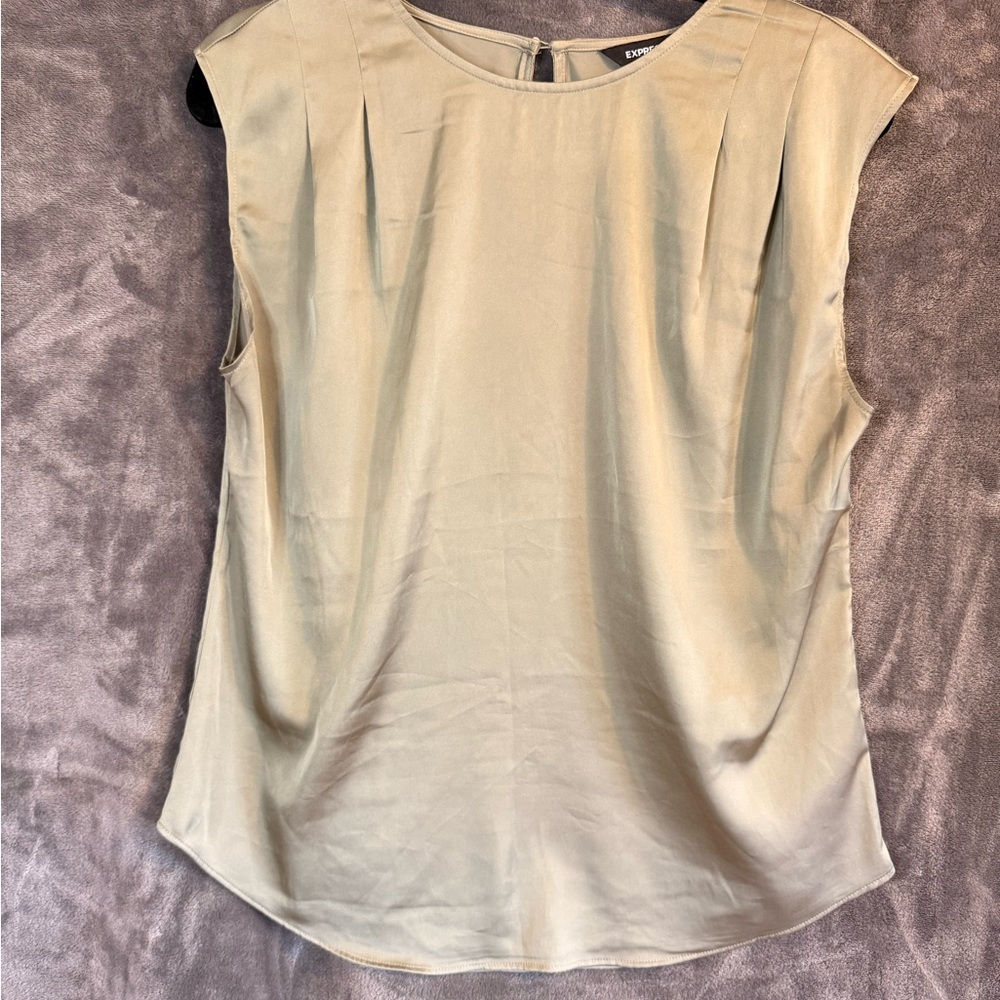 Express Sleeveless Pleat-Front Camisole in Olive Green